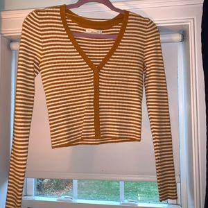 LA HEARTS STRIPED CROP BUTTON UP SWEATER size: S